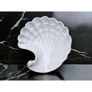 Vintage White Opal USA Stampped Sea Shell Wall Haning Trinket Dish Home Decor